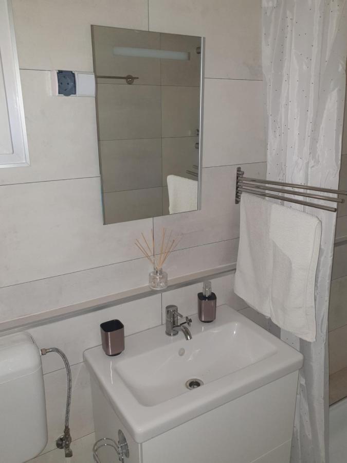 Amica Vendeghaz Villa Залакарос Екстериор снимка